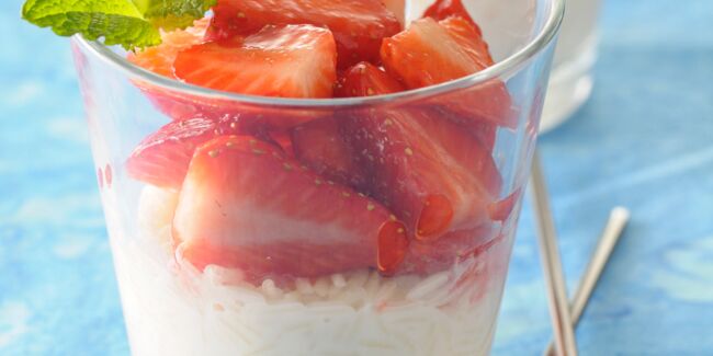 Riz au lait à la fraise en verrines