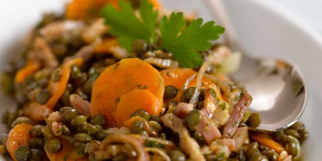 Salade de lentilles aux carottes et lardons