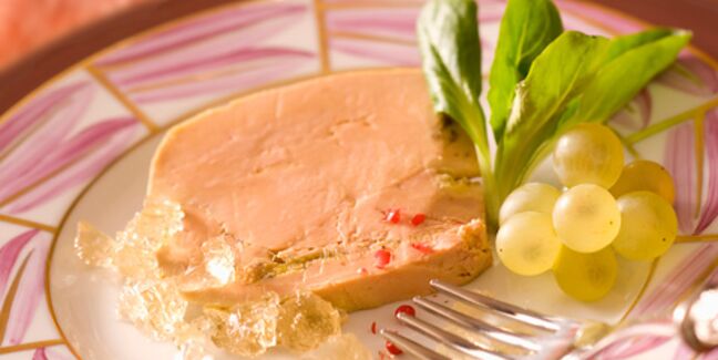 Terrine de foie gras et gelée au sauternes