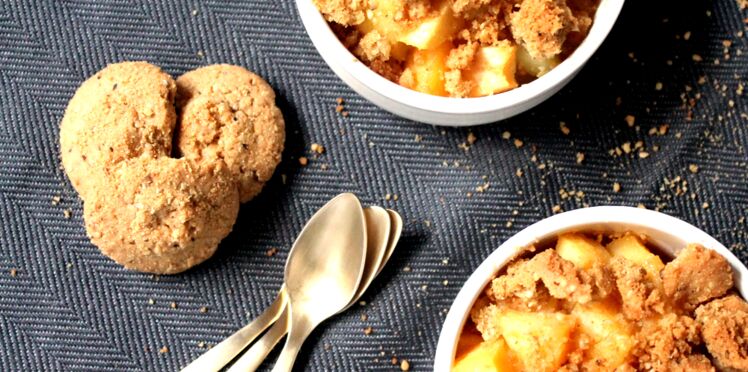 Crumble pomme coing abricot