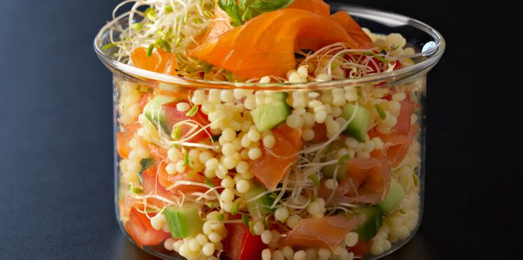 Salade au saumon et aux graines germées