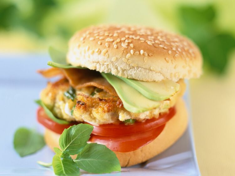 Hamburger au poulet facile et rapide : découvrez les recettes de ...