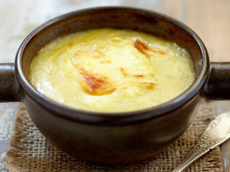 Les 15 meilleures recettes de soupe à l'oignon