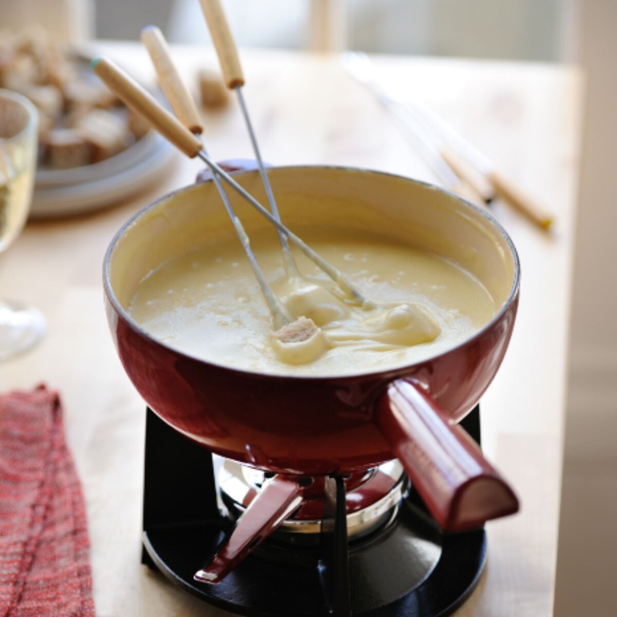 Savoyarde, bourguignonne, bressane, japonaise… découvrez les meilleures  recettes de fondues ! - Cuisine Actuelle