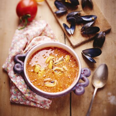 Soupe de moules aux tomates facile : découvrez les recettes de Cuisine  Actuelle