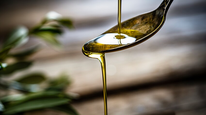 Des aliments contaminés par des huiles minérales toxiques : l'alerte de Foodwatch