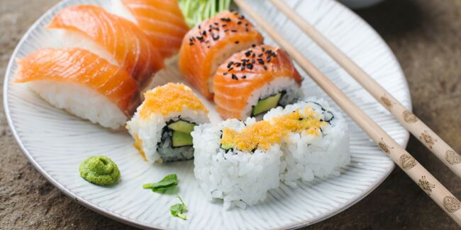 Sushi au saumon fumé