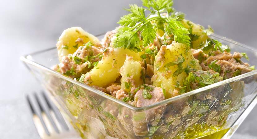 Salade de pommes de terre au thon en vinaigrette
