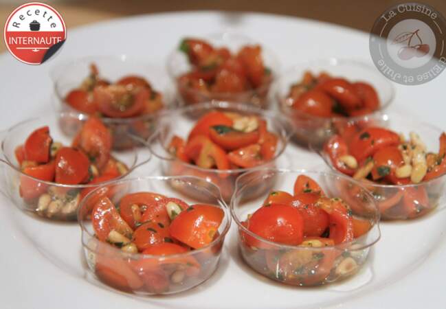 Les tomates cerise et leurs pignons de pin torréfiés d'Aureil