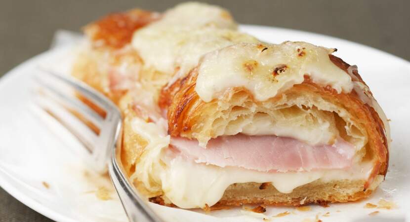 Croissant jambon fromage