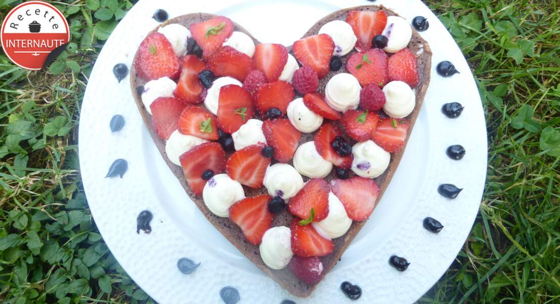 Cœur gourmand de fraises au chocolat