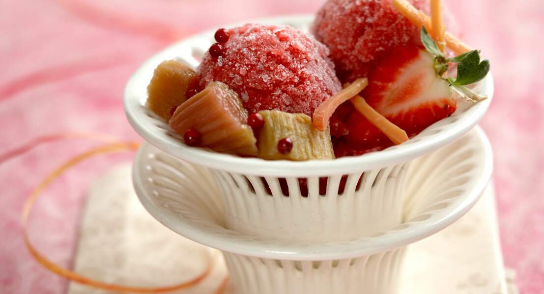 Coupe fraises rhubarbe