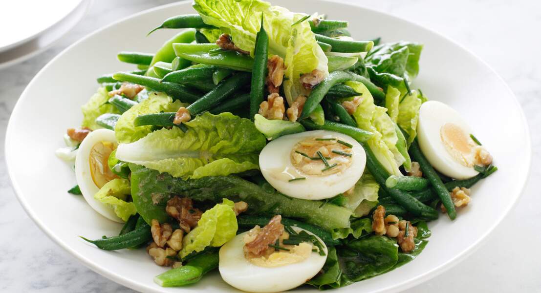 Salade de haricots verts aux oeufs et noix