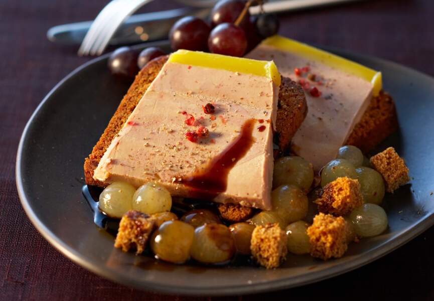 Toast de foie gras épicés aux deux raisins