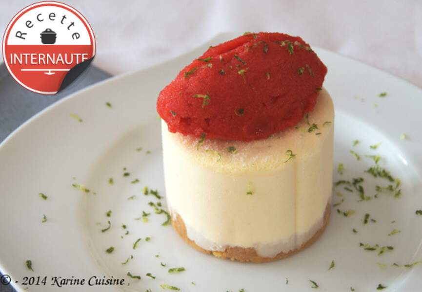 Le cheesecake glacé au citron vert et son sorbet à la fraise de Karine Cuisine
