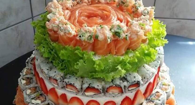 La pièce montée en sushi cake