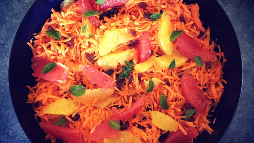 Salade de carottes rafraîchissante à l'orange et au pamplemousse