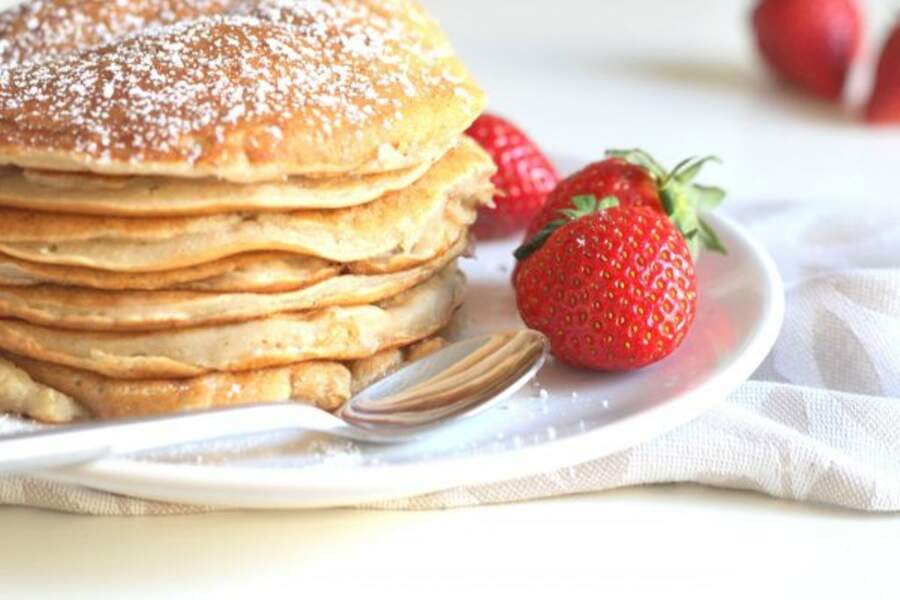 Pancakes healthy aux pommes sans oeufs et sans lait