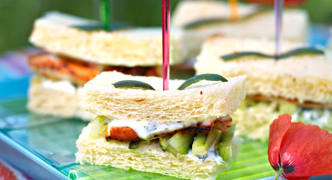 Sandwichs poulet tandoori et concombre