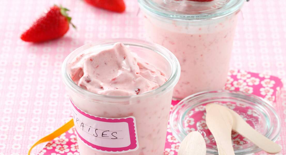 Crème glacée aux fraises rapide