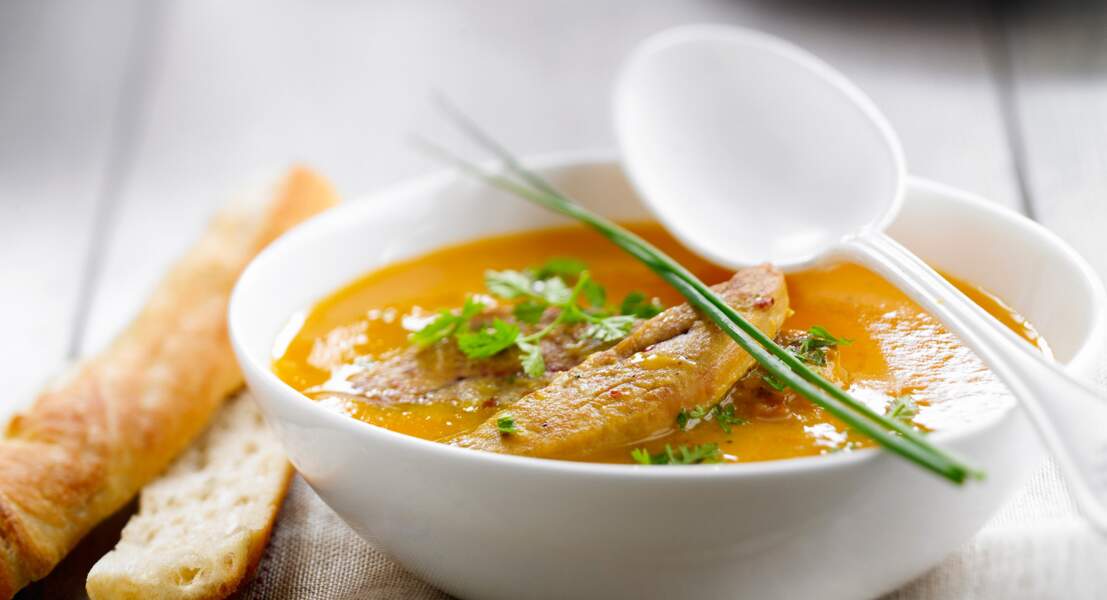 Soupe de potiron aux châtaignes et au foie gras
