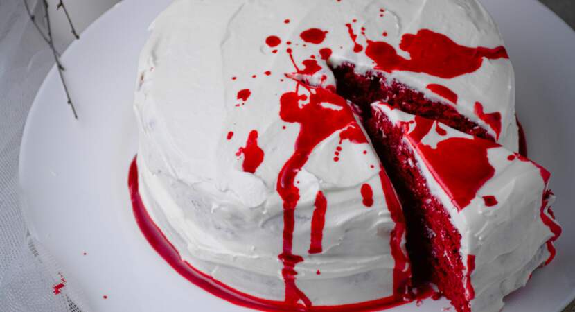 Bloody cake sur fond de "requiem pour un fou"