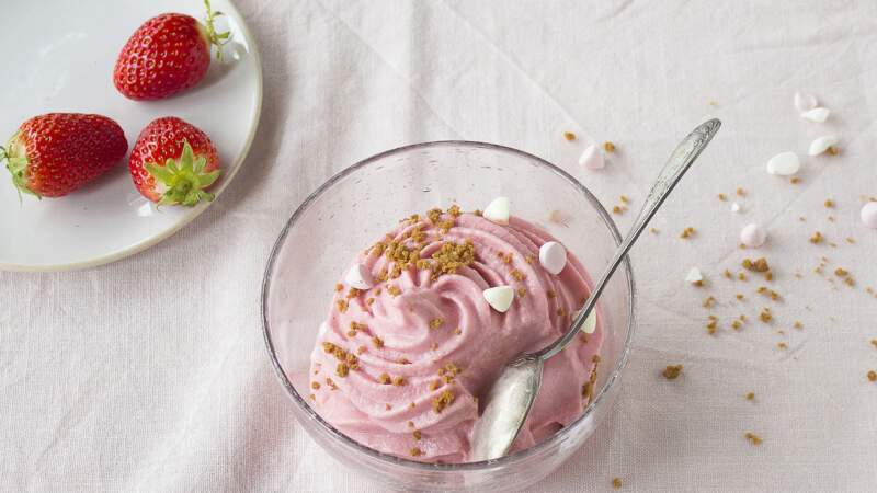 Glace au yaourt à la fraise