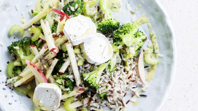 Salade de riz, chèvre et brocolis