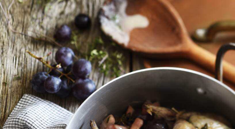 Cocotte de cailles aux raisins et lardons