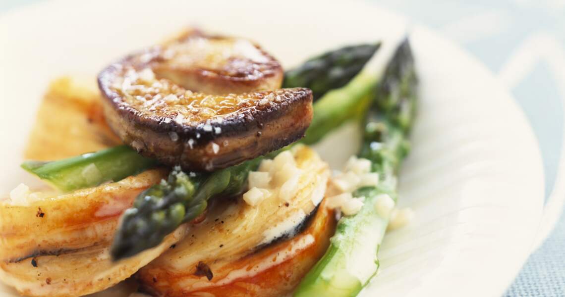 Langouste aux asperges et foie gras poêlé