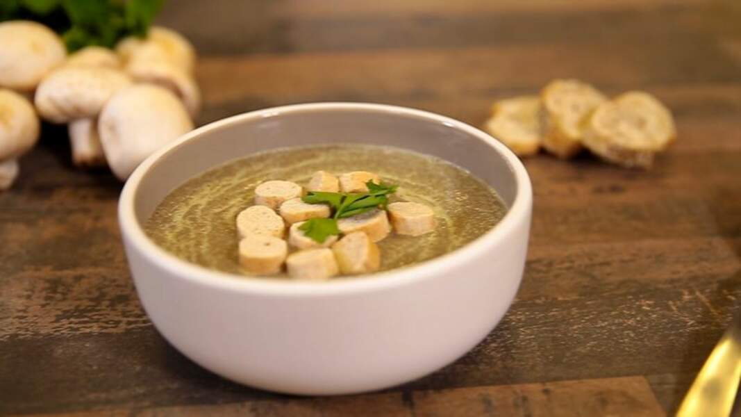 L'entrée du mardi : la soupe de champignons au curry en vidéo