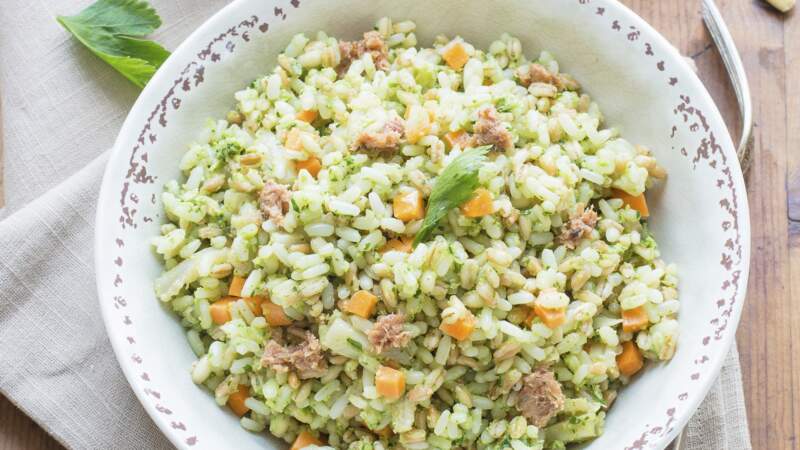 Salade de riz au pesto et aux légumes	