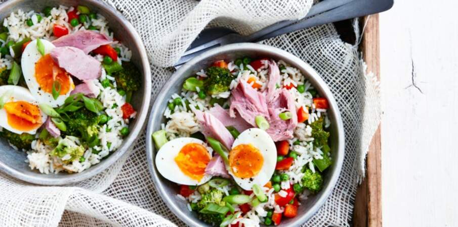 Salade de riz au thon, brocolis et oeuf dur