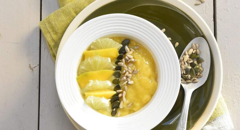 Smoothie bowl mangue-citron vert
