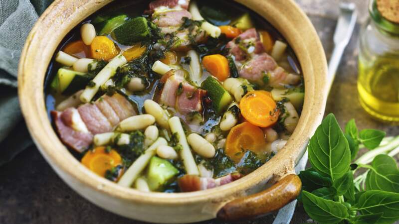Samedi : Comment préparer la véritable soupe au pistou provençale ?