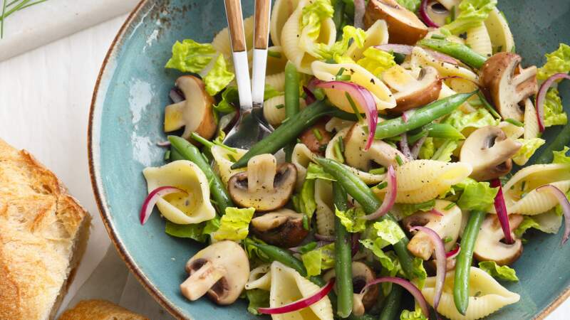 Salade de pâtes aux champignons et haricots verts