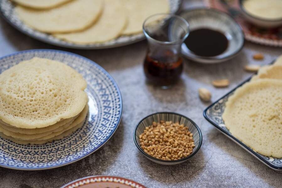 Ramadan : les conseils pour réussir les crêpes mille trous (baghrirs) + la recette de Choumicha