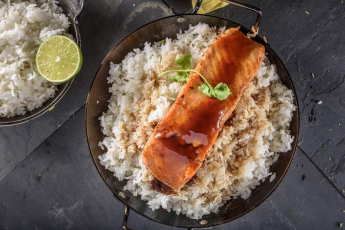 Cyril Lignac : la recette du plat le plus commandé de son restaurant, le saumon mariné au miso 