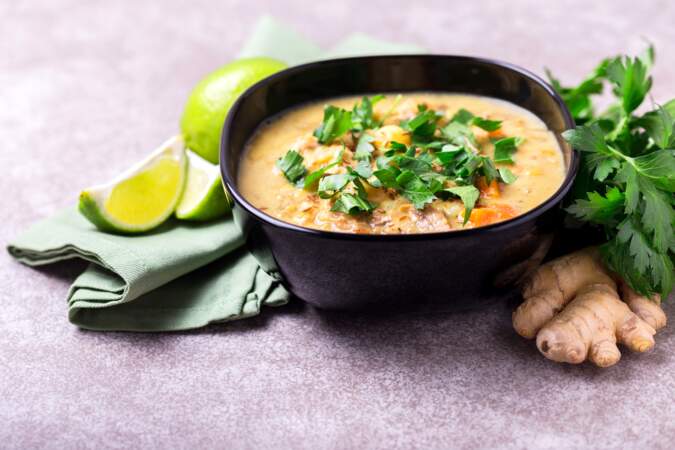 Julie Andrieu : sa recette du Mulligatawny, cette soupe indienne dérivée du dahl de lentilles
