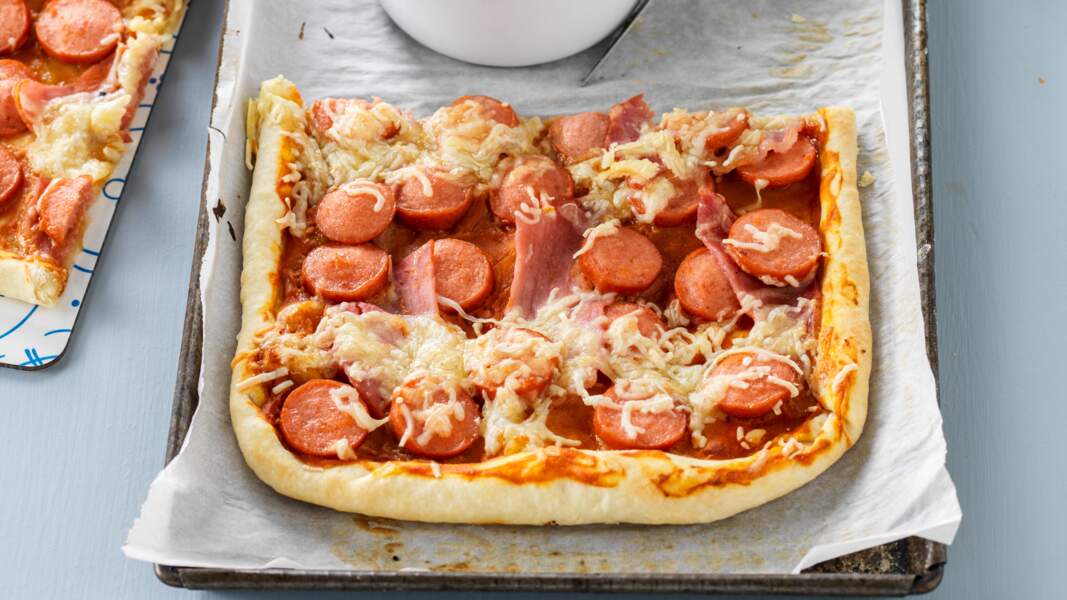 Pizza aux knakies façon hot-dog
