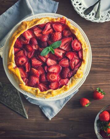 La tarte rustique fraise-rhubarbe de Laurent Mariotte à tester d'urgence ce week-end !