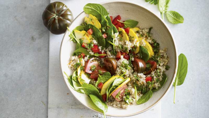 Salade de quinoa au poivron et courgette jaune