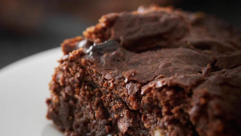 Brownie sans gluten au chocolat noir et noix de pecan 