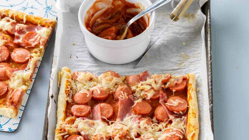 Pizza aux knakies façon hot-dog