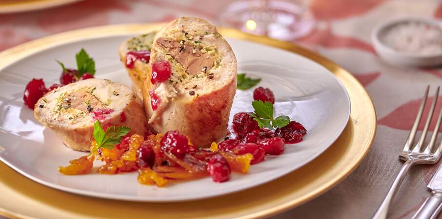 Roulé de suprême de poularde farci au foie gras et fruits secs