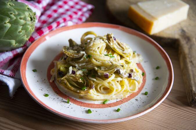 Spaghetti aux fonds d'artichauts : la recette vraiment pas chère de Cyril Lignac