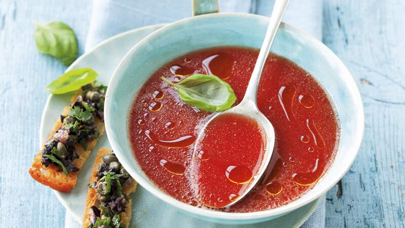 Soupe de tomate au basilic