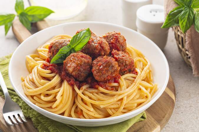 Spaghettis aux boulettes de viande : la recette facile de Laurent Mariotte pour retomber en enfance