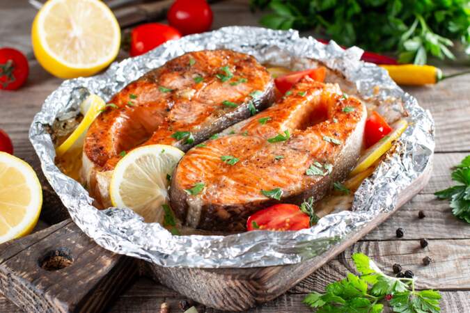 "C'est ma façon préférée de préparer le poisson" : le saumon en papillote et crème de chorizo d'un grand chef