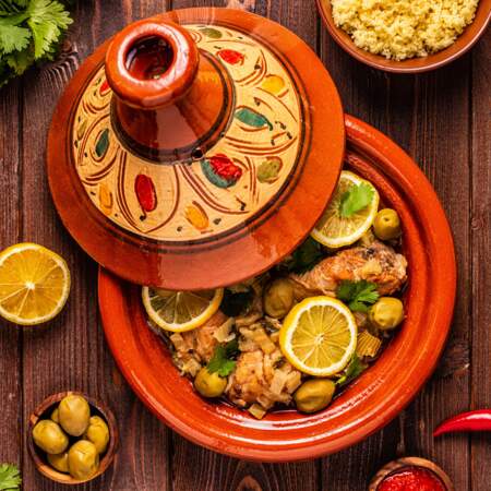 Tajine de poulet marocain traditionnel